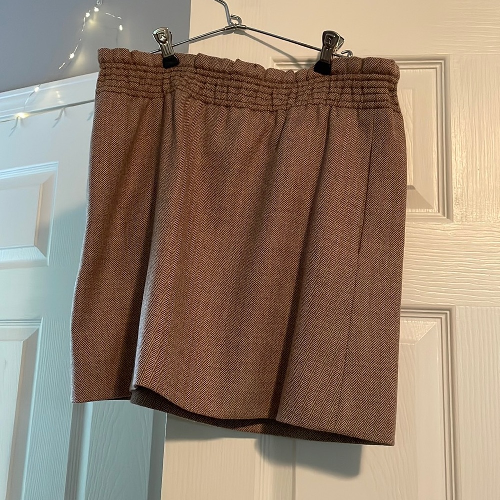 Wool skirt